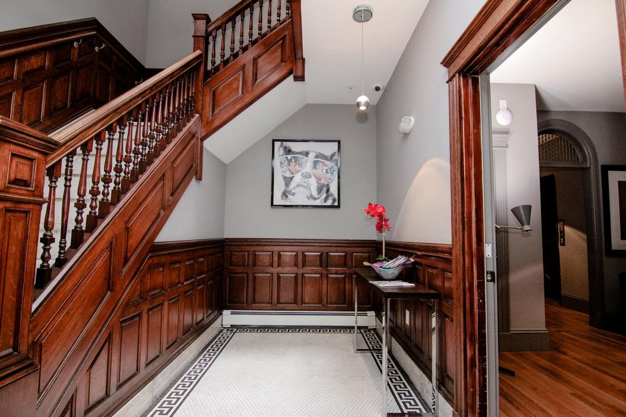 A Stylish Stay W/ A Queen Bed, Heated Floors.. #14 Brookline Exterior foto